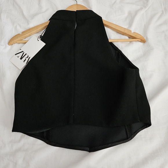 Zar Halterneck Top Cropped - Picture 3 of 4